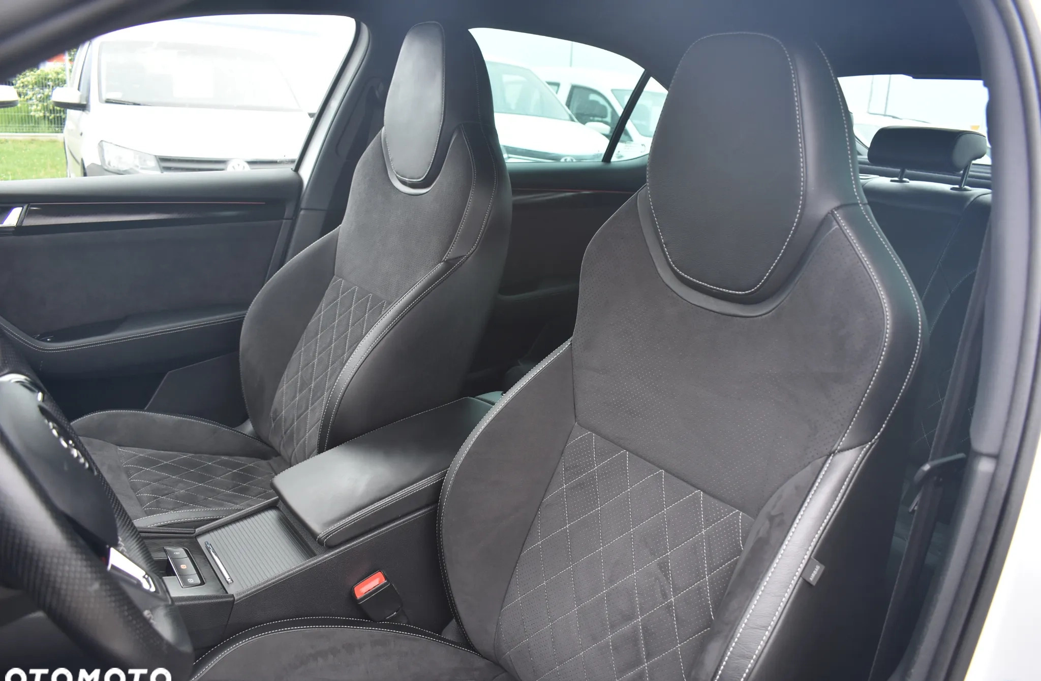 Skoda Superb cena 82300 przebieg: 218319, rok produkcji 2020 z Wąchock małe 781